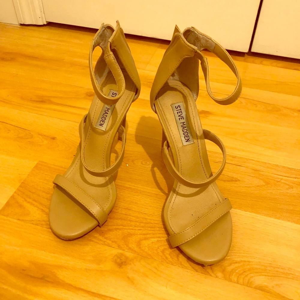Steve Madden Nude Heels